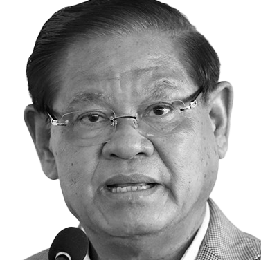 Black and white portrait of Sar Kheng