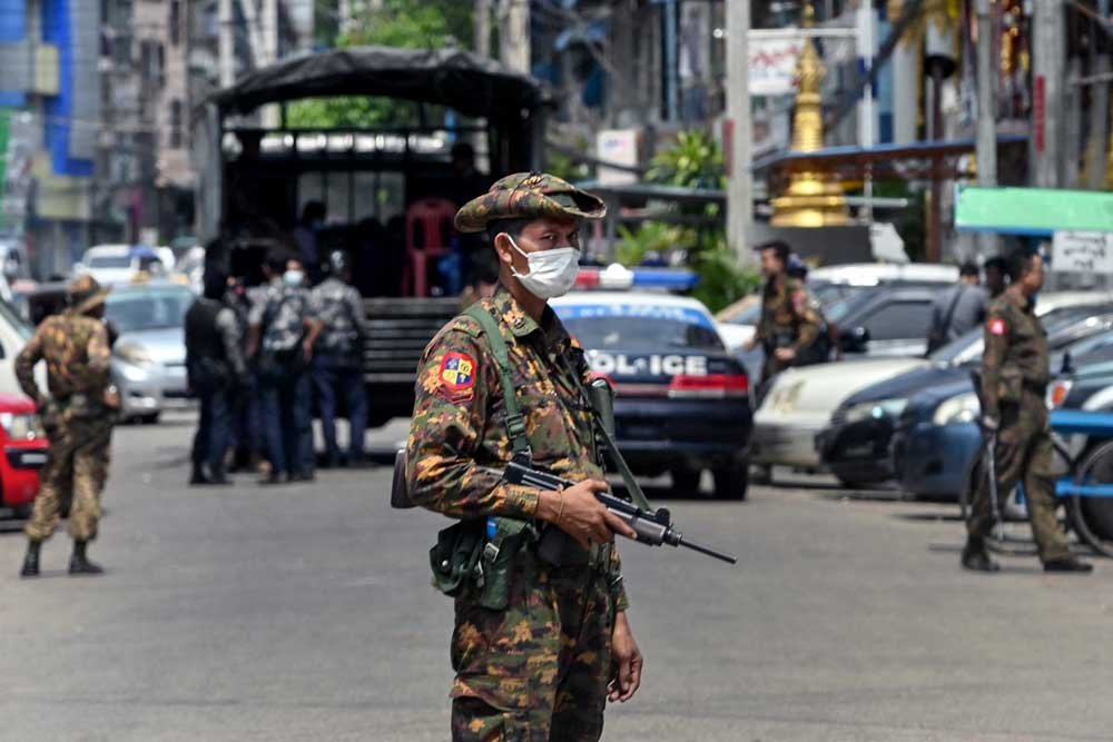 myanmar-soldier